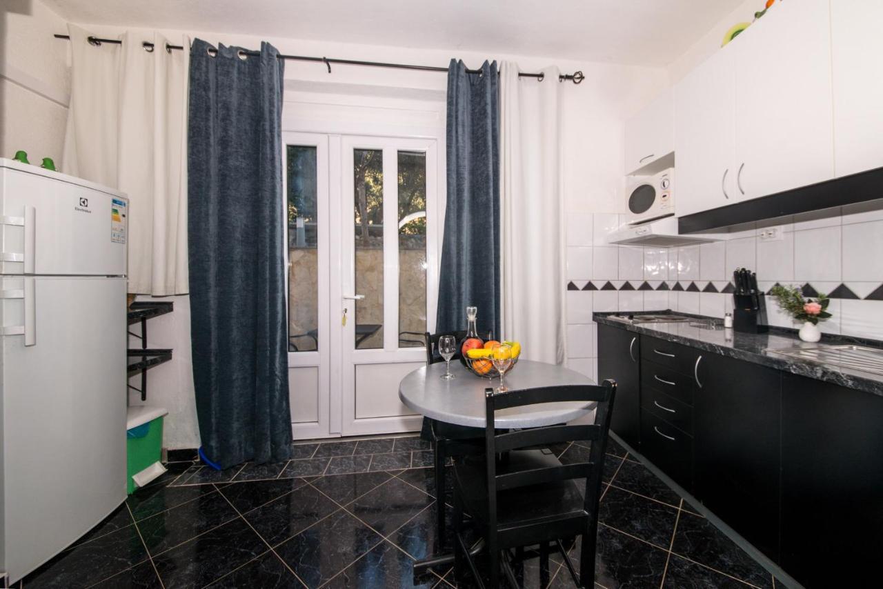 Apartments Niko Promajna Kültér fotó
